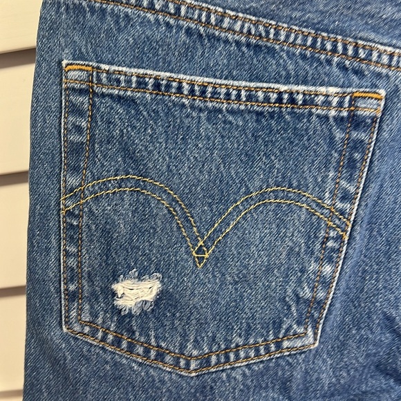 Levi’s 501 Original Fit High Rise Shorts Size 25 Medium Wash - Picture 7 of 9